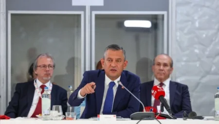 Özgür Özel: “Manavgat’taki rüşvet görüntülerine ilişkin iki muhakkik görevlendirildi”